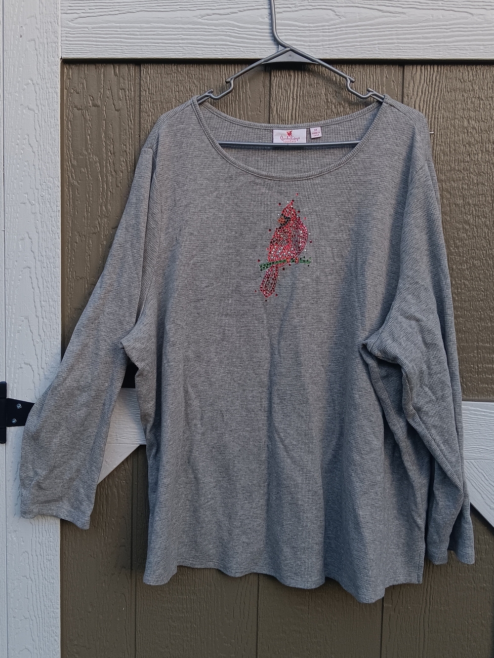 Quacker Factory Gray Waffle-Knit Thermal Top with Red Cardinal Accent Size 3X